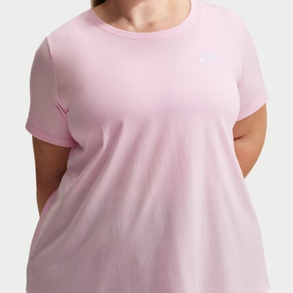 Nike Tops - NWT Pink "The Nike Tee"